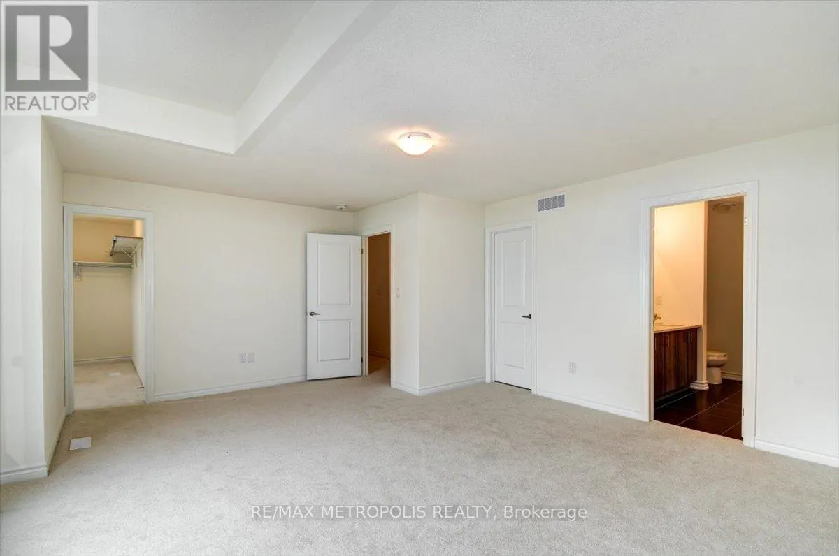 78 HILLCROFT WAY