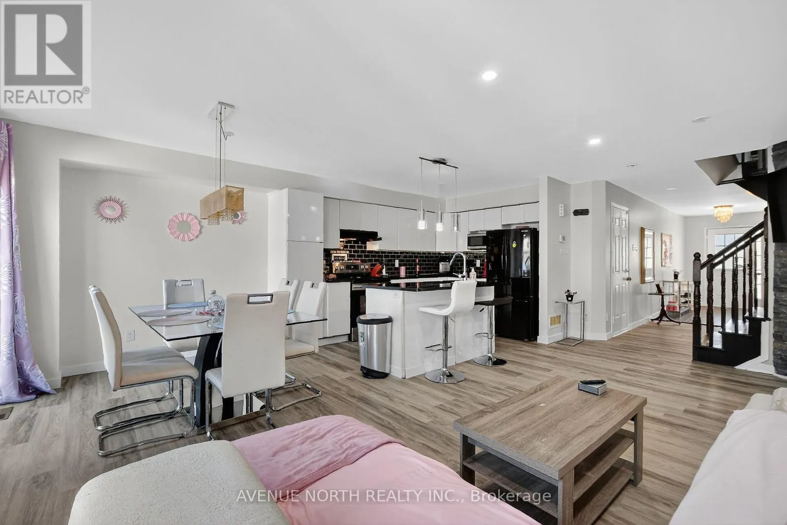 208 KINGSWELL STREET