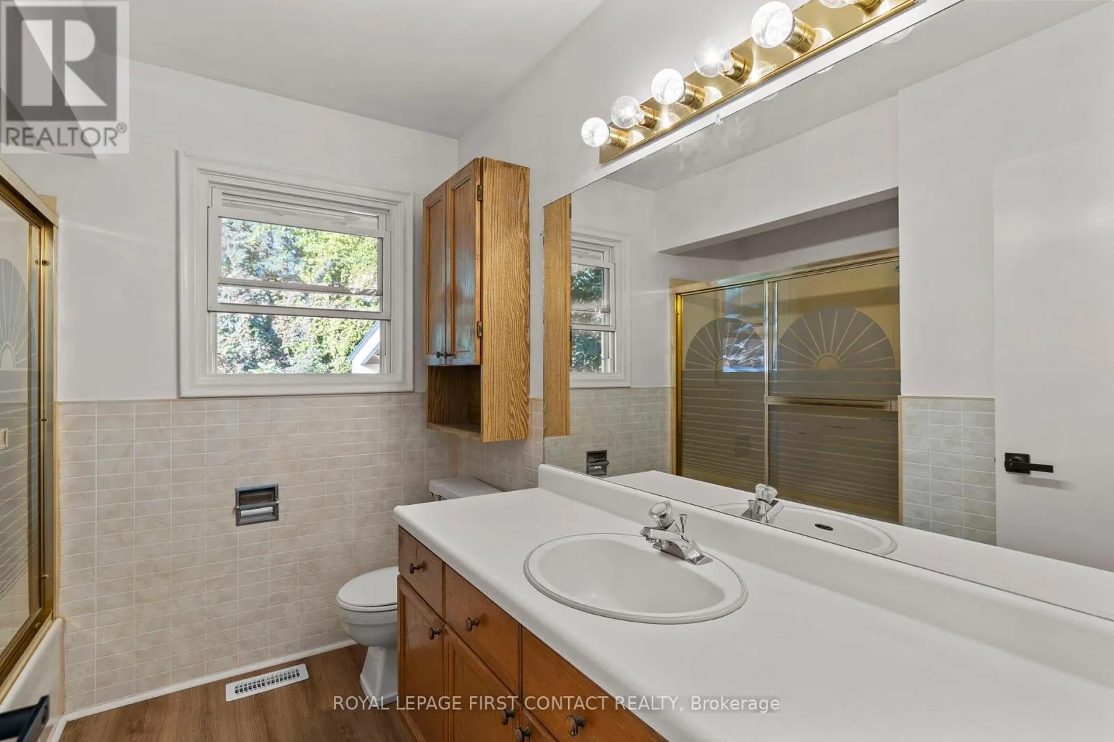 482 ST. VINCENT STREET S