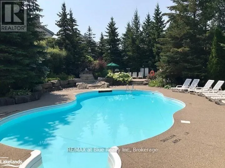 112 - 110 FAIRWAY COURT, #112