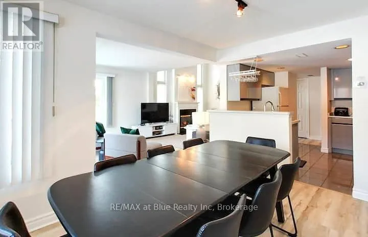 112 - 110 FAIRWAY COURT, #112