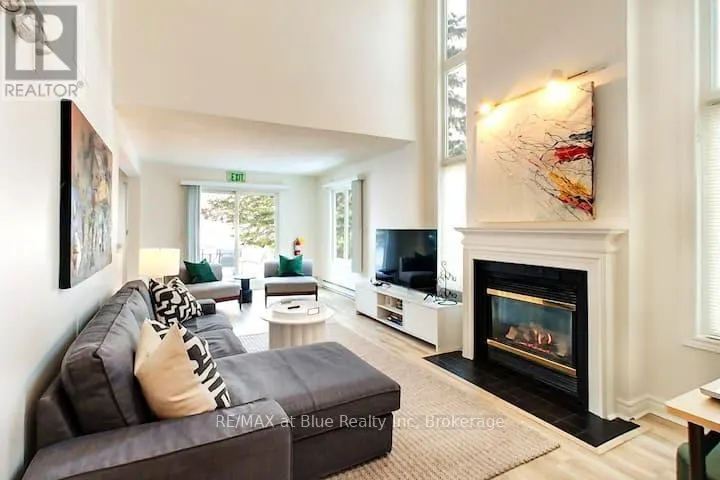 112 - 110 FAIRWAY COURT, #112