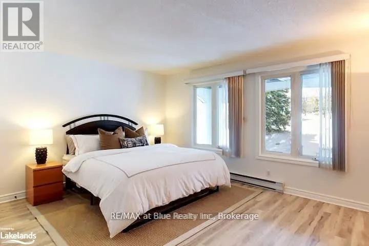 112 - 110 FAIRWAY COURT, #112