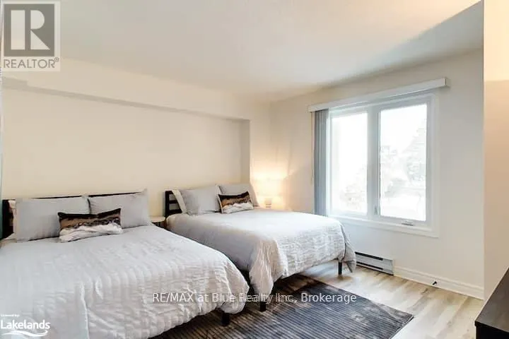 112 - 110 FAIRWAY COURT, #112