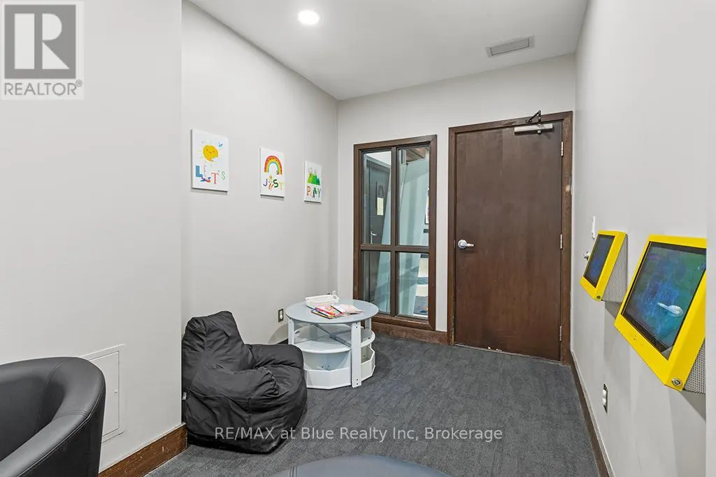 304 - 190 JOZO WEIDER BOULEVARD, #304