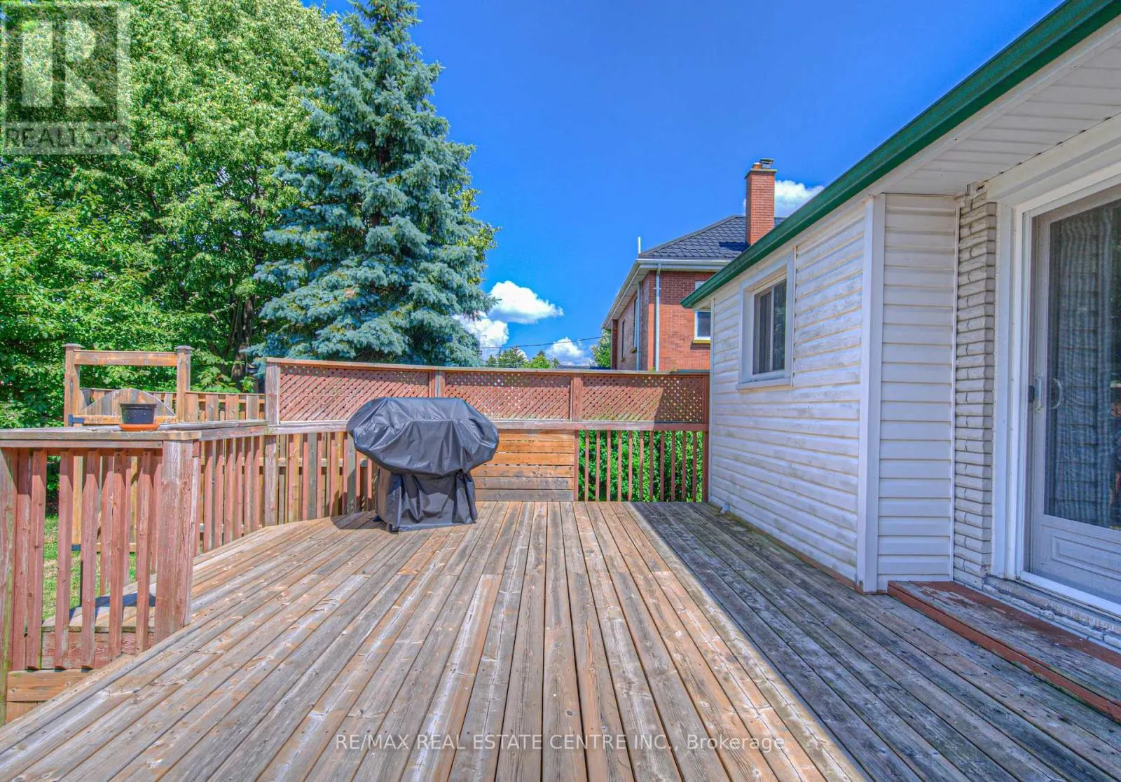 523 DUNBAR ROAD