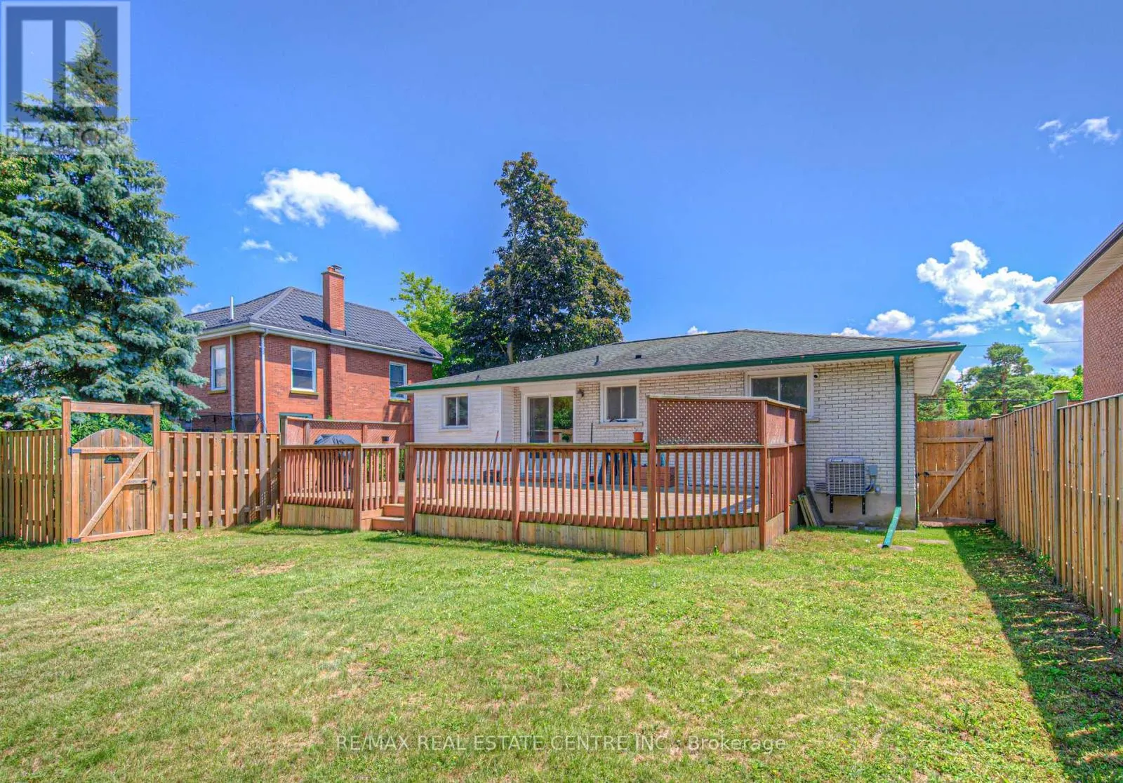523 DUNBAR ROAD