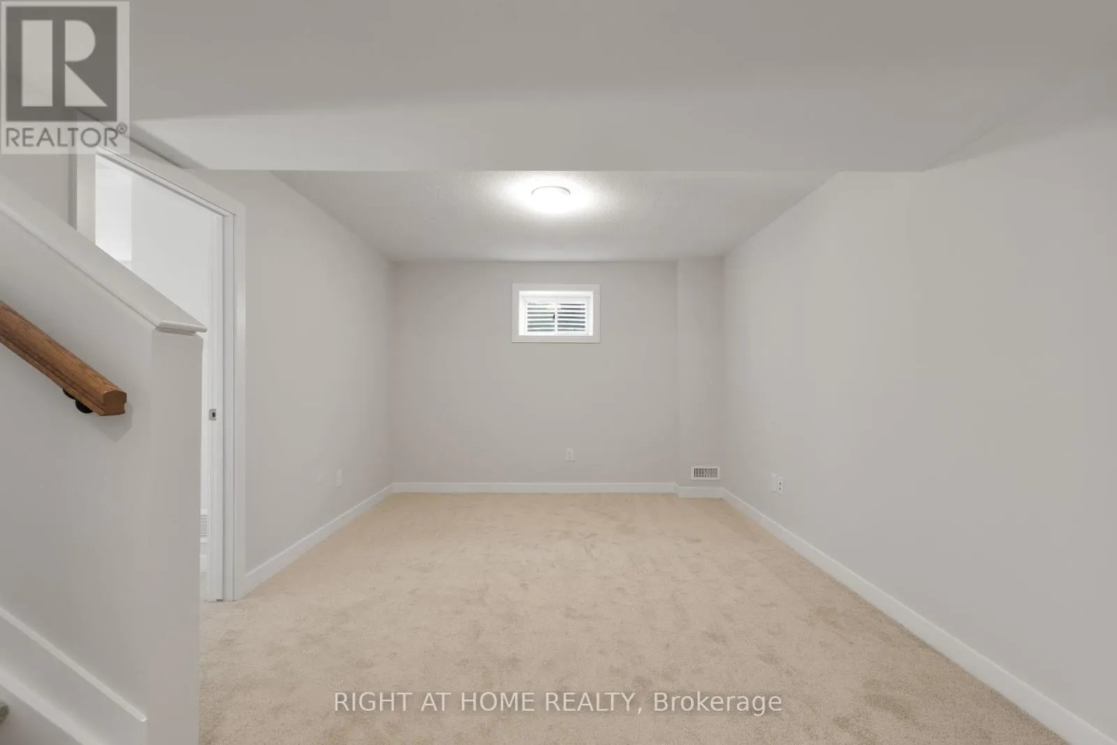 940 SEAGRAVE LANE