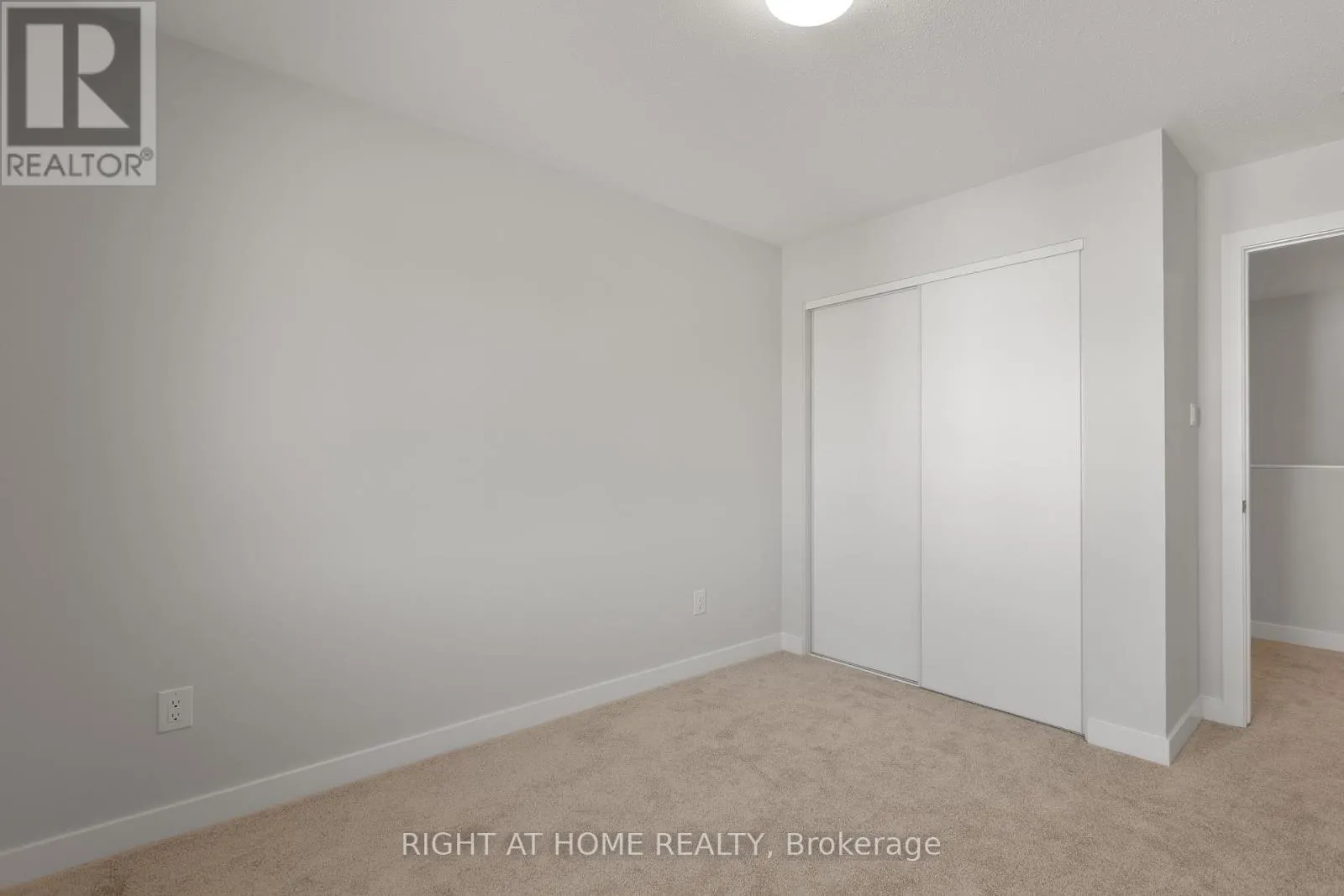 940 SEAGRAVE LANE