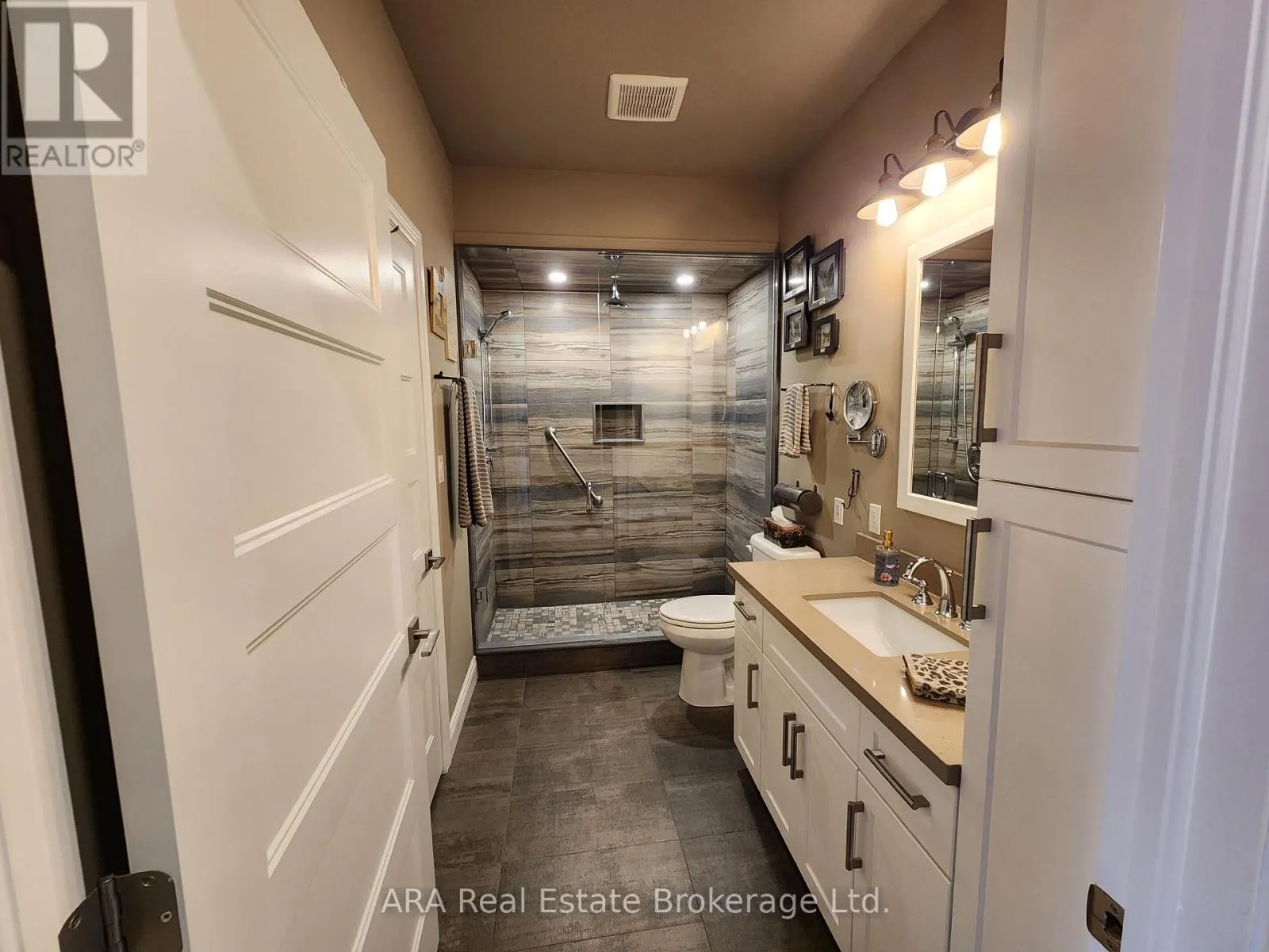 32 - 410 RIDGE ROAD, #32