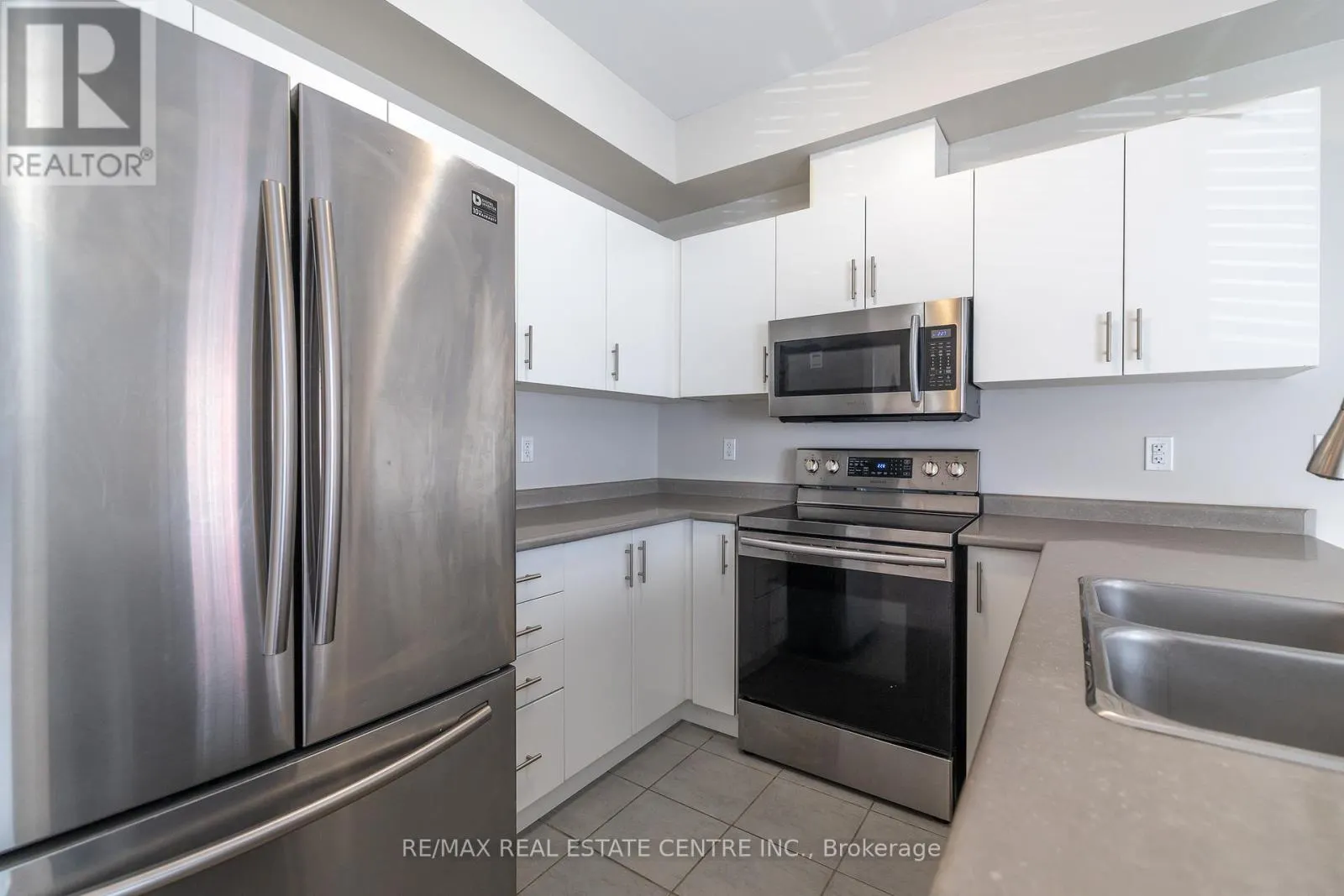 80 - 88 DECORSO DRIVE