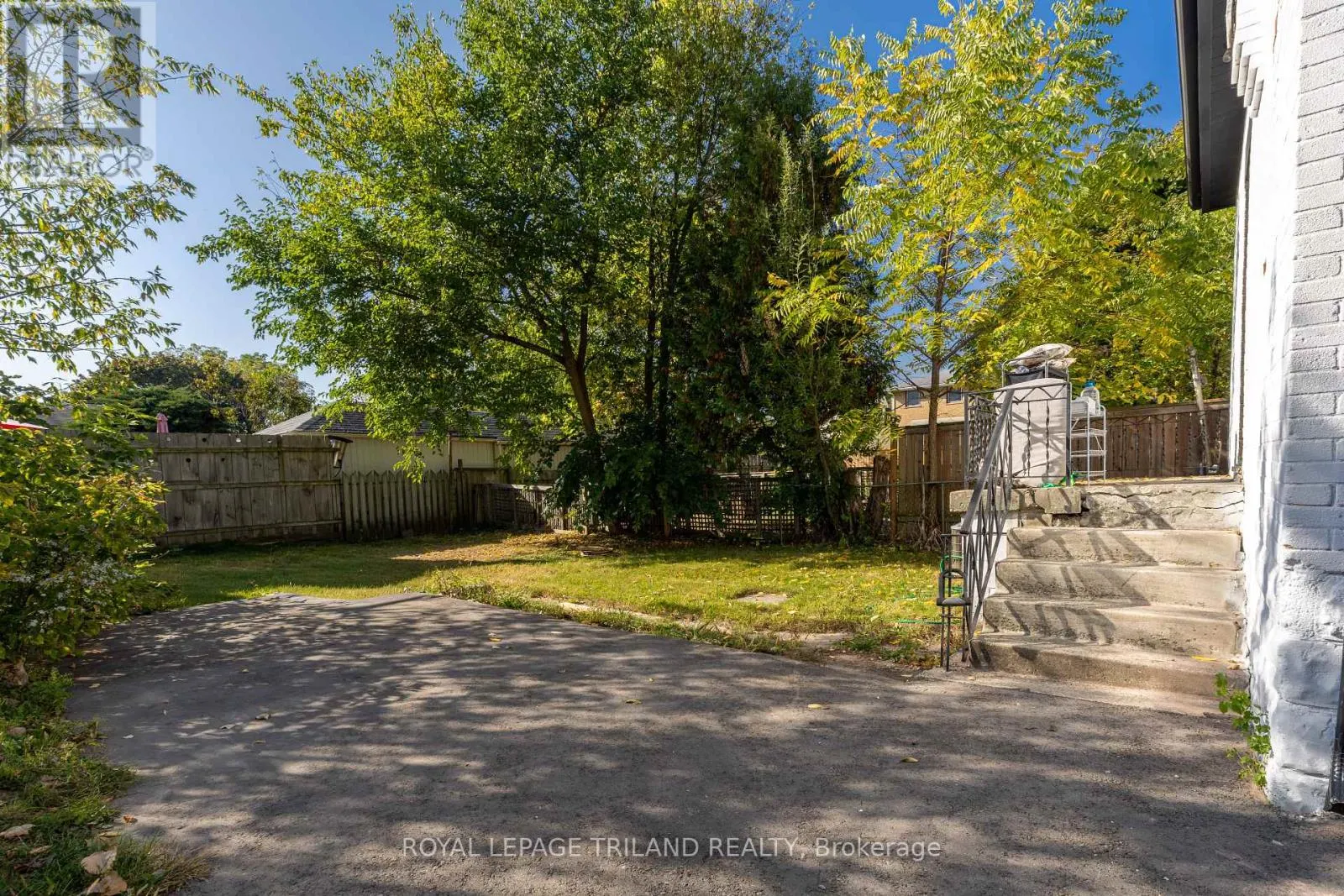 633 HAMILTON ROAD