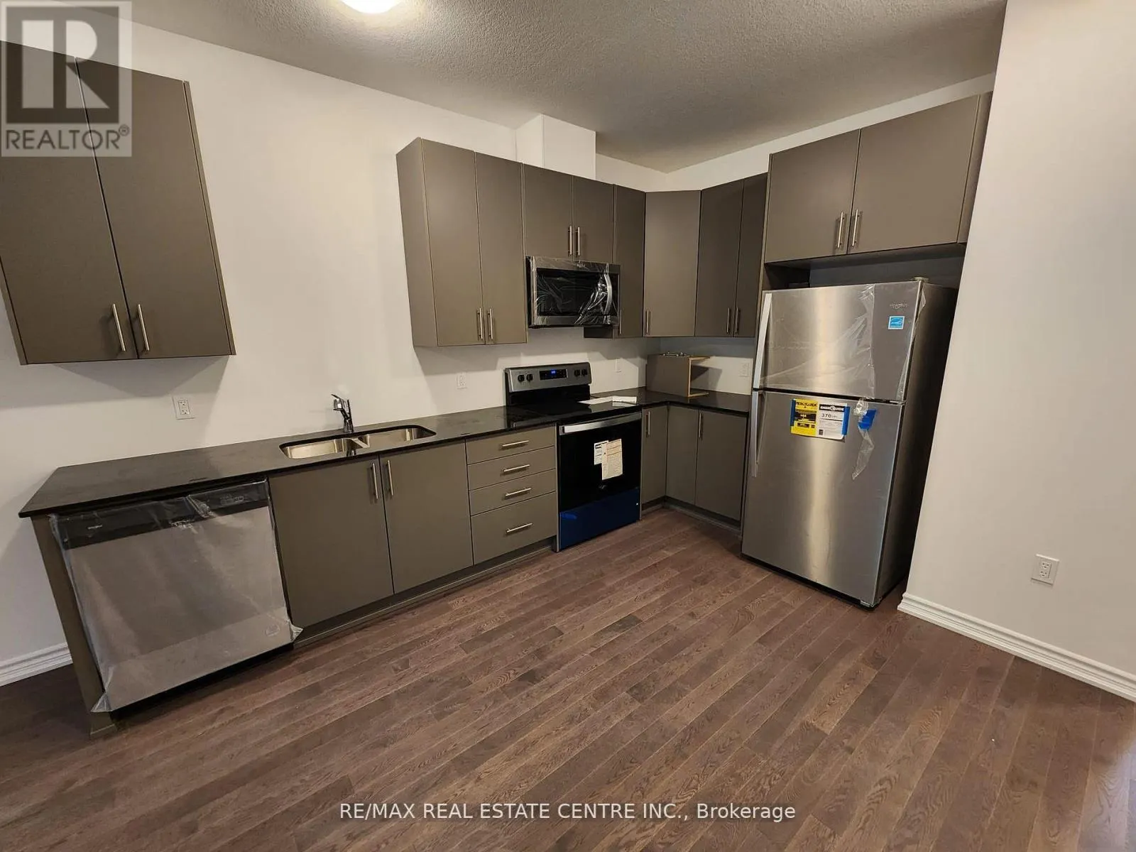 183 ADLEY DRIVE