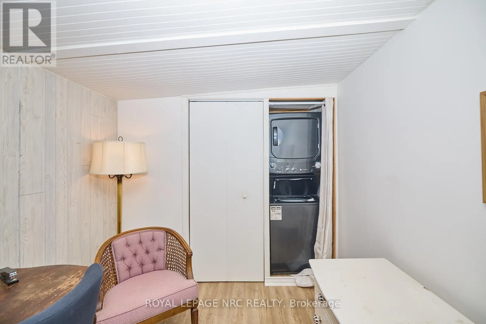 423 - 23 FOUR MILE CREEK ROAD, #423
