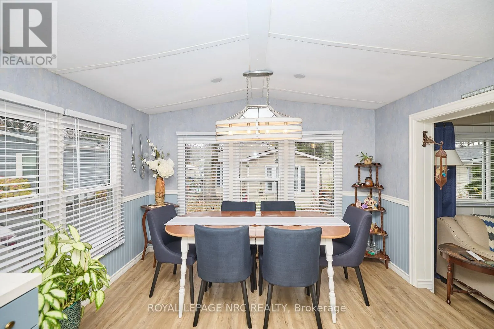 423 - 23 FOUR MILE CREEK ROAD, #423