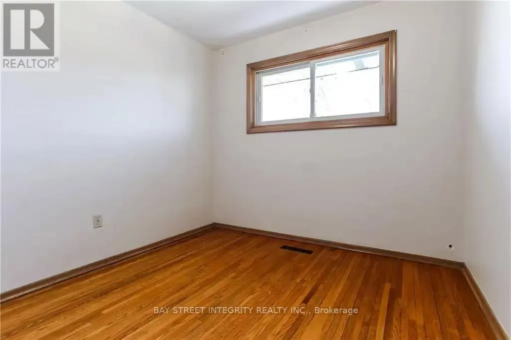 11 SOUTHILL DRIVE