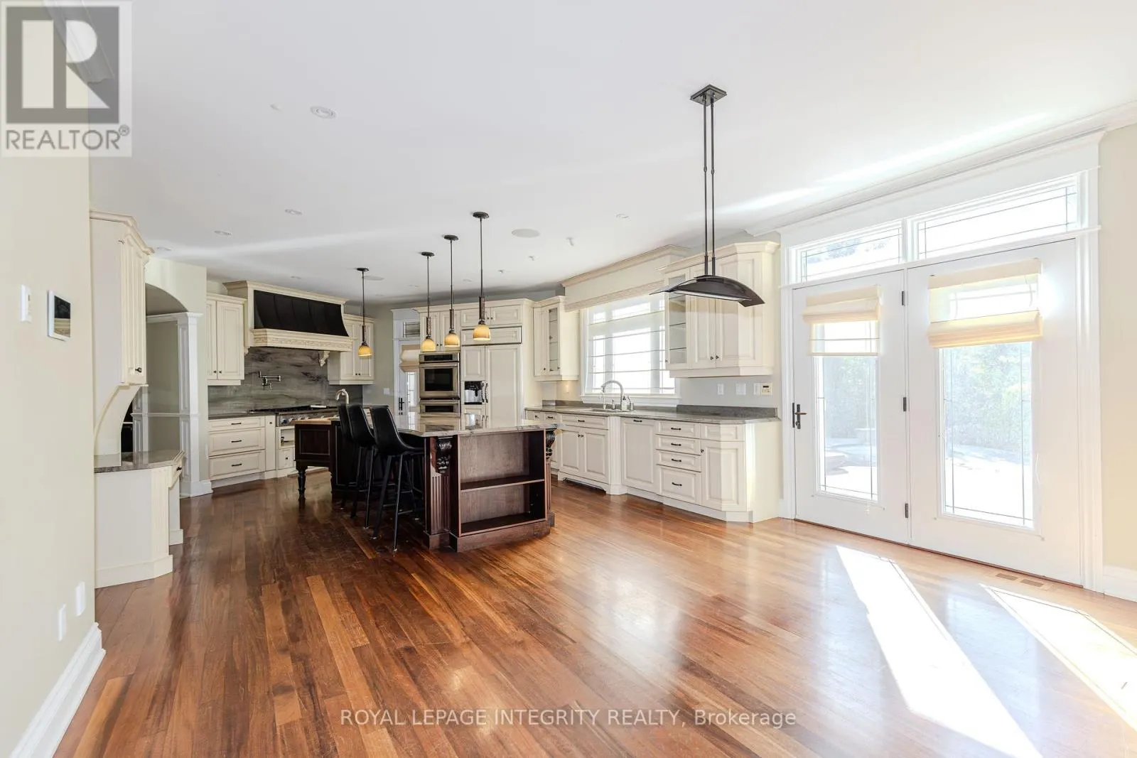 1326 TERRACE RIDGE DRIVE
