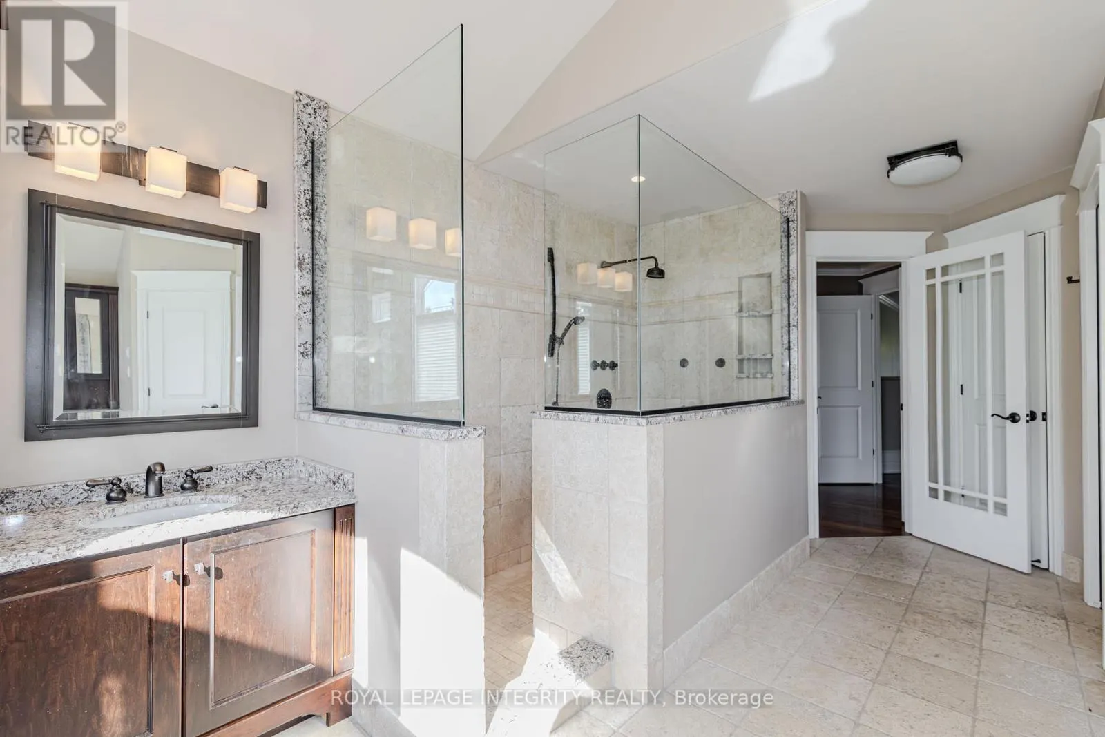 1326 TERRACE RIDGE DRIVE