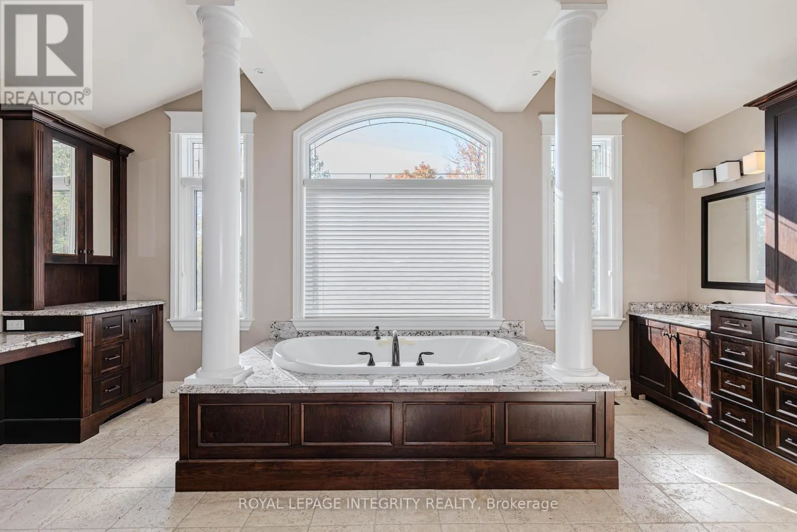 1326 TERRACE RIDGE DRIVE