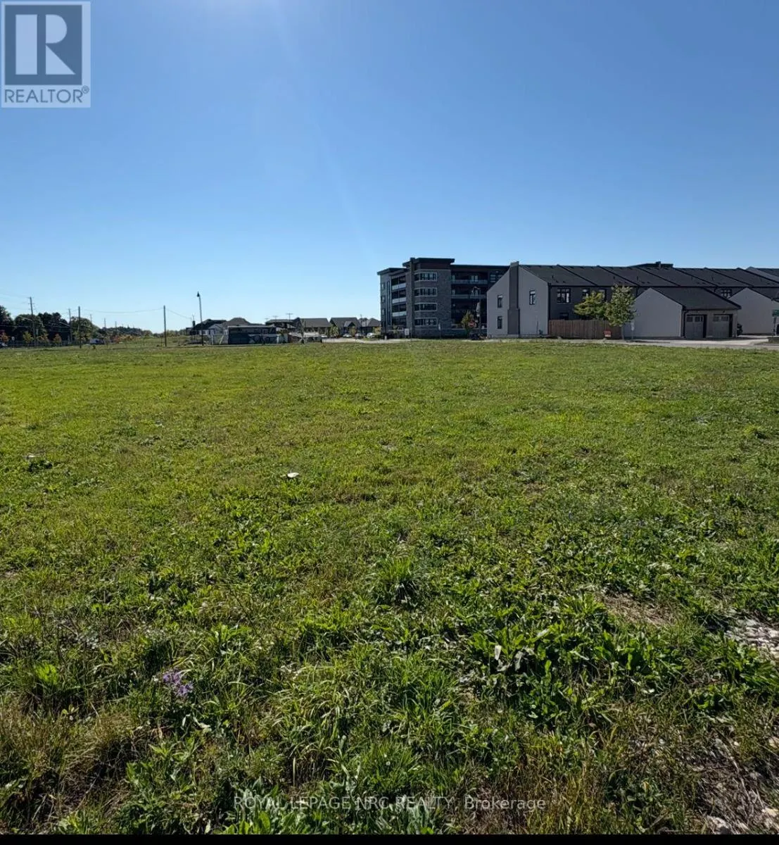 4 PLAN 59R-16105 SUMMERSIDE BOULEVARD