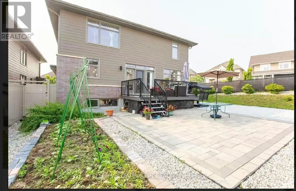 611 GABRIOLA WAY