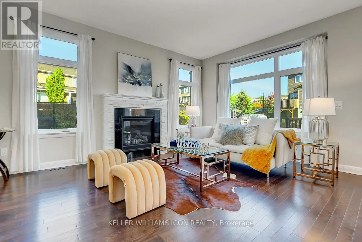 611 GABRIOLA WAY