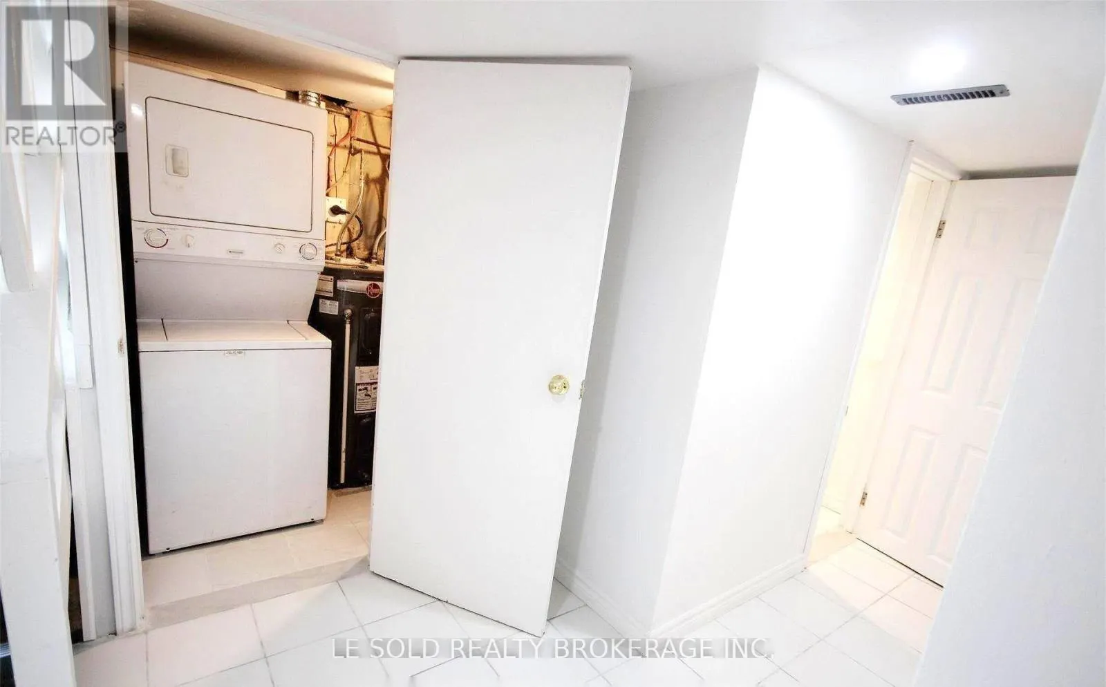 BSMT ROOM - 130 LELAND STREET