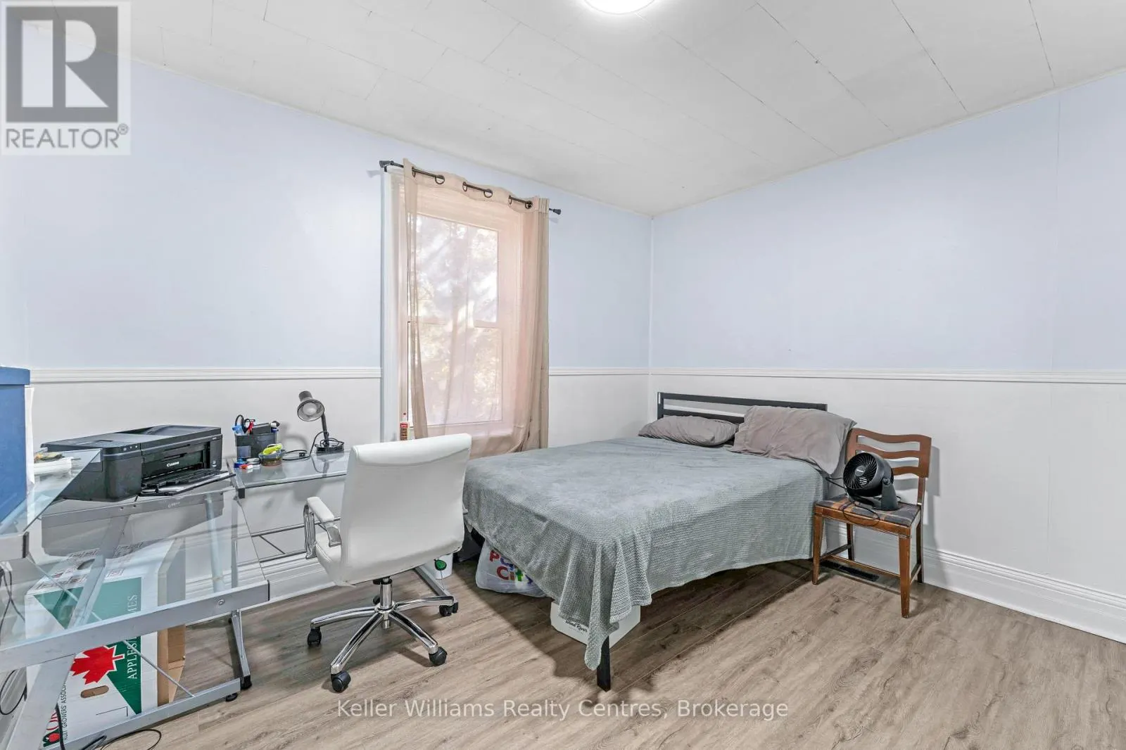 502 & 504 9TH STREET W