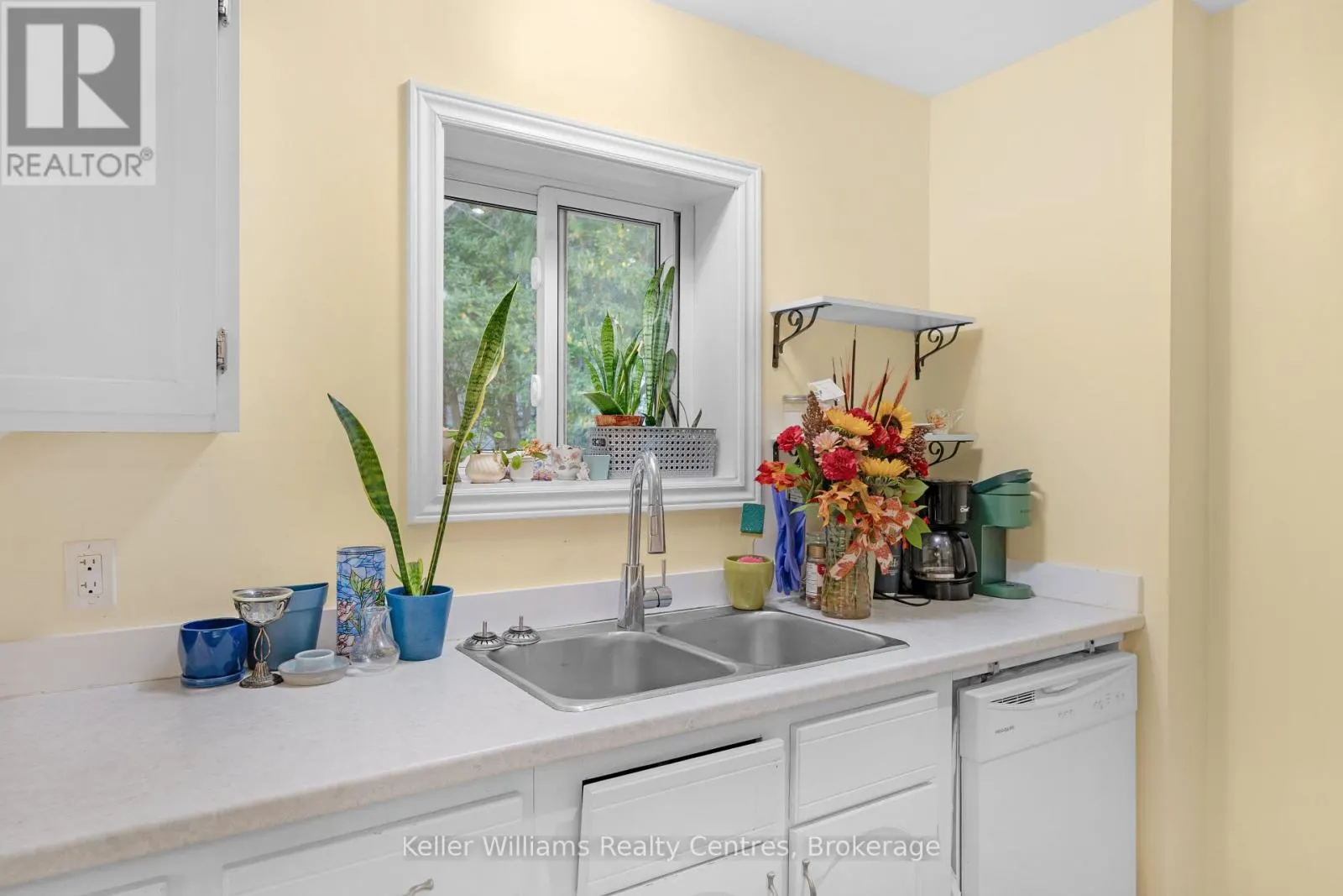 502 & 504 9TH STREET W