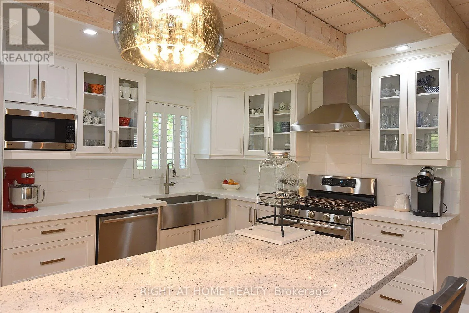 2030 GOVERNORS ROAD