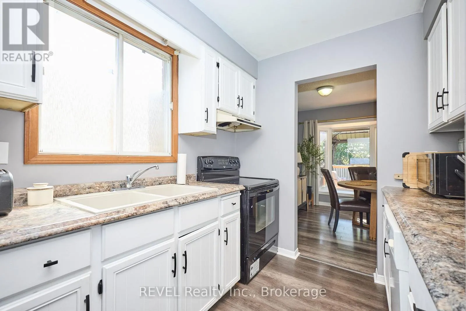 35 ROMY CRESCENT