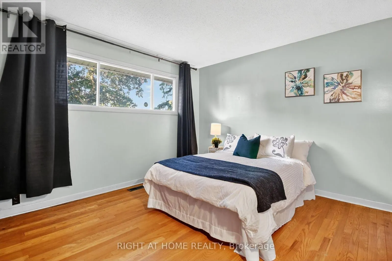 6 HIGWOOD DRIVE