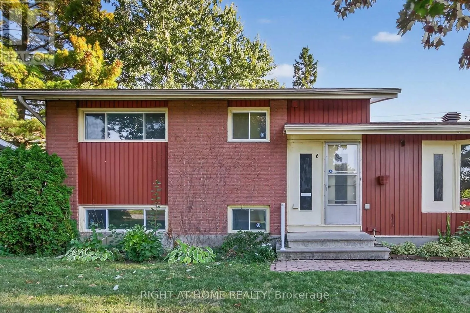 6 HIGWOOD DRIVE