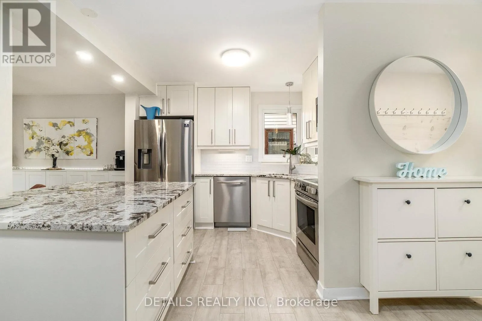 13 WILLOWVIEW WAY