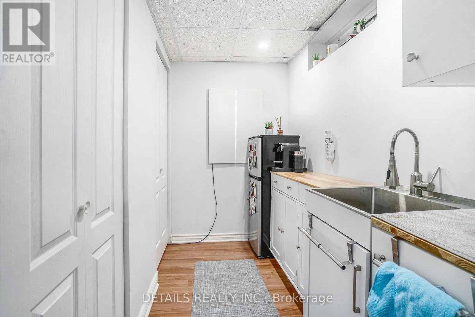 13 WILLOWVIEW WAY