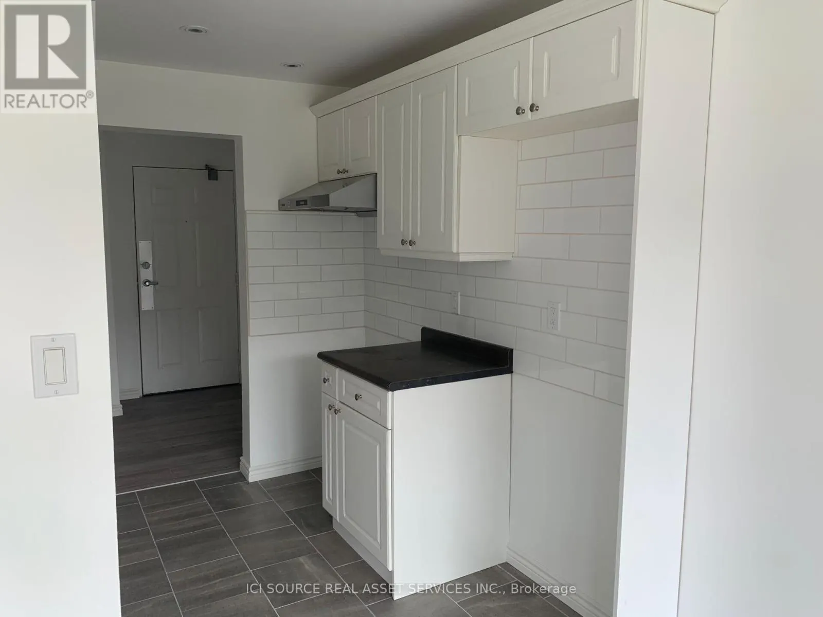 110 - 1445 HURON STREET