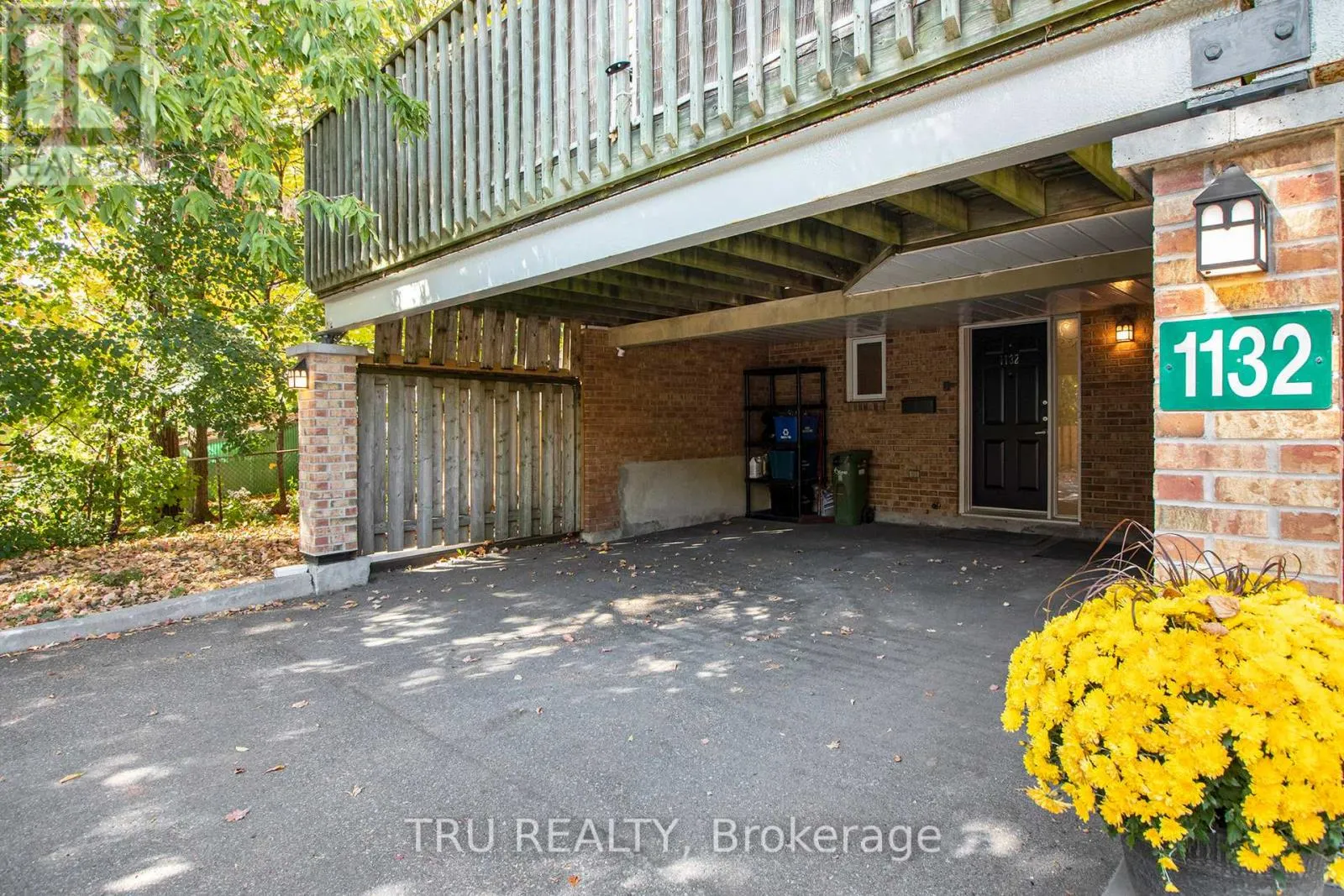 1132 CHIMNEY HILL WAY