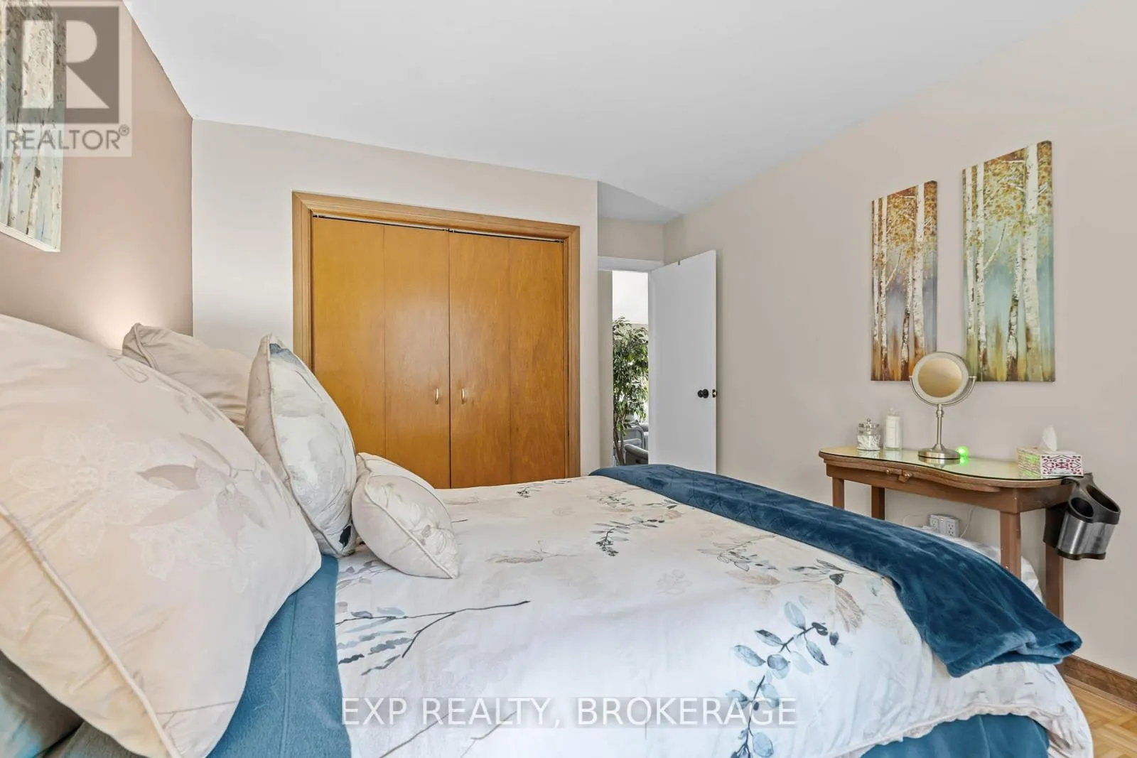 5525 RIDEAU ROAD
