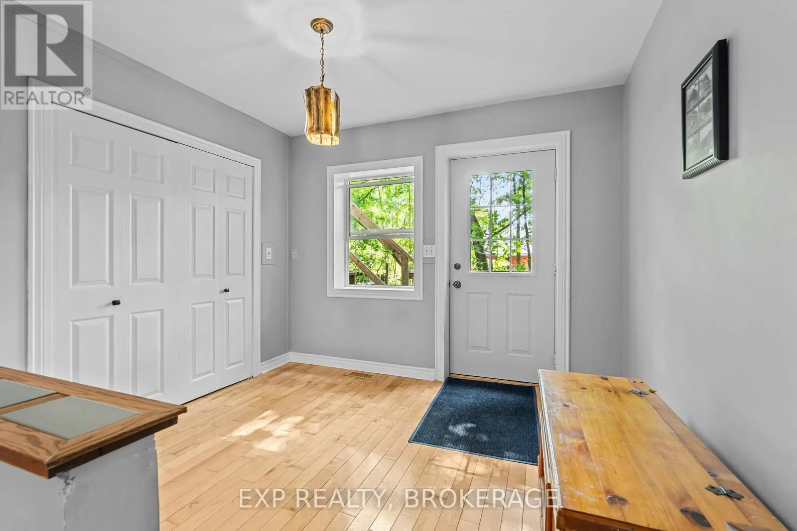 5525 RIDEAU ROAD