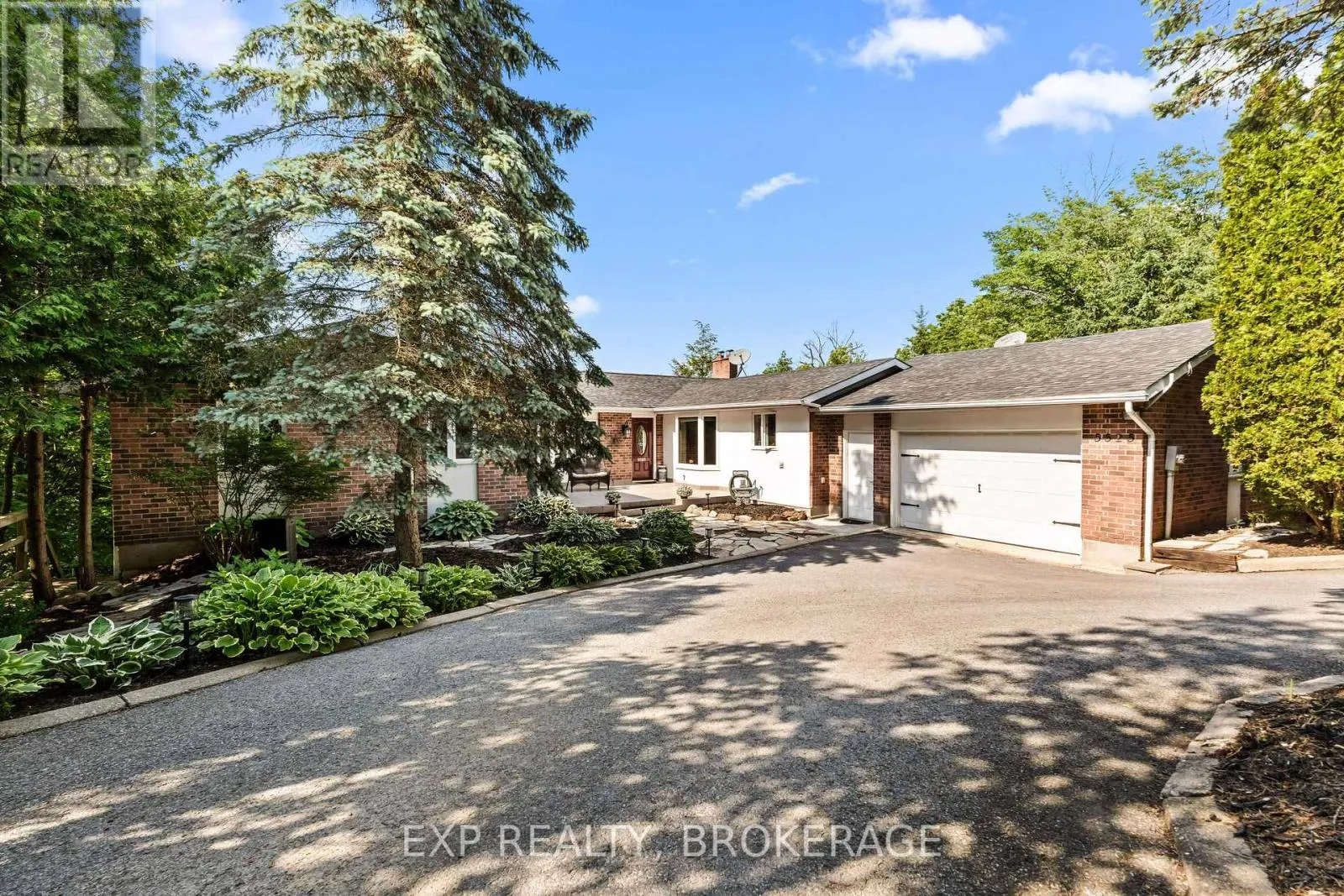 5525 RIDEAU ROAD