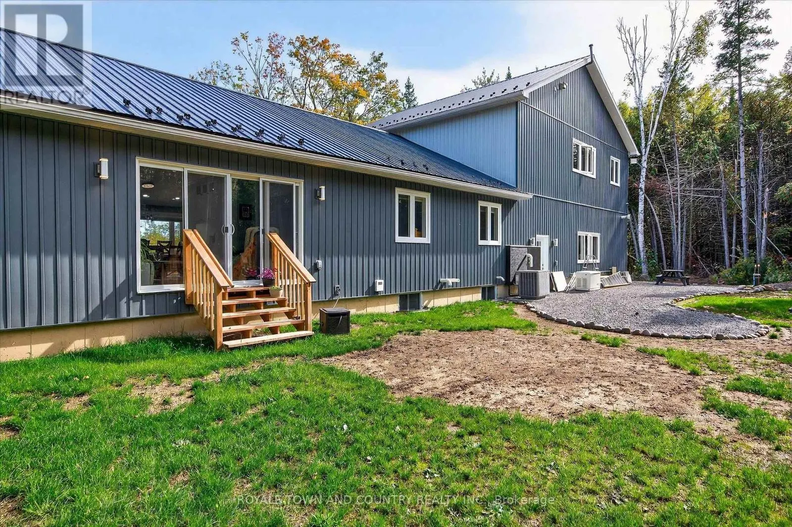 9 LYTLE LANE