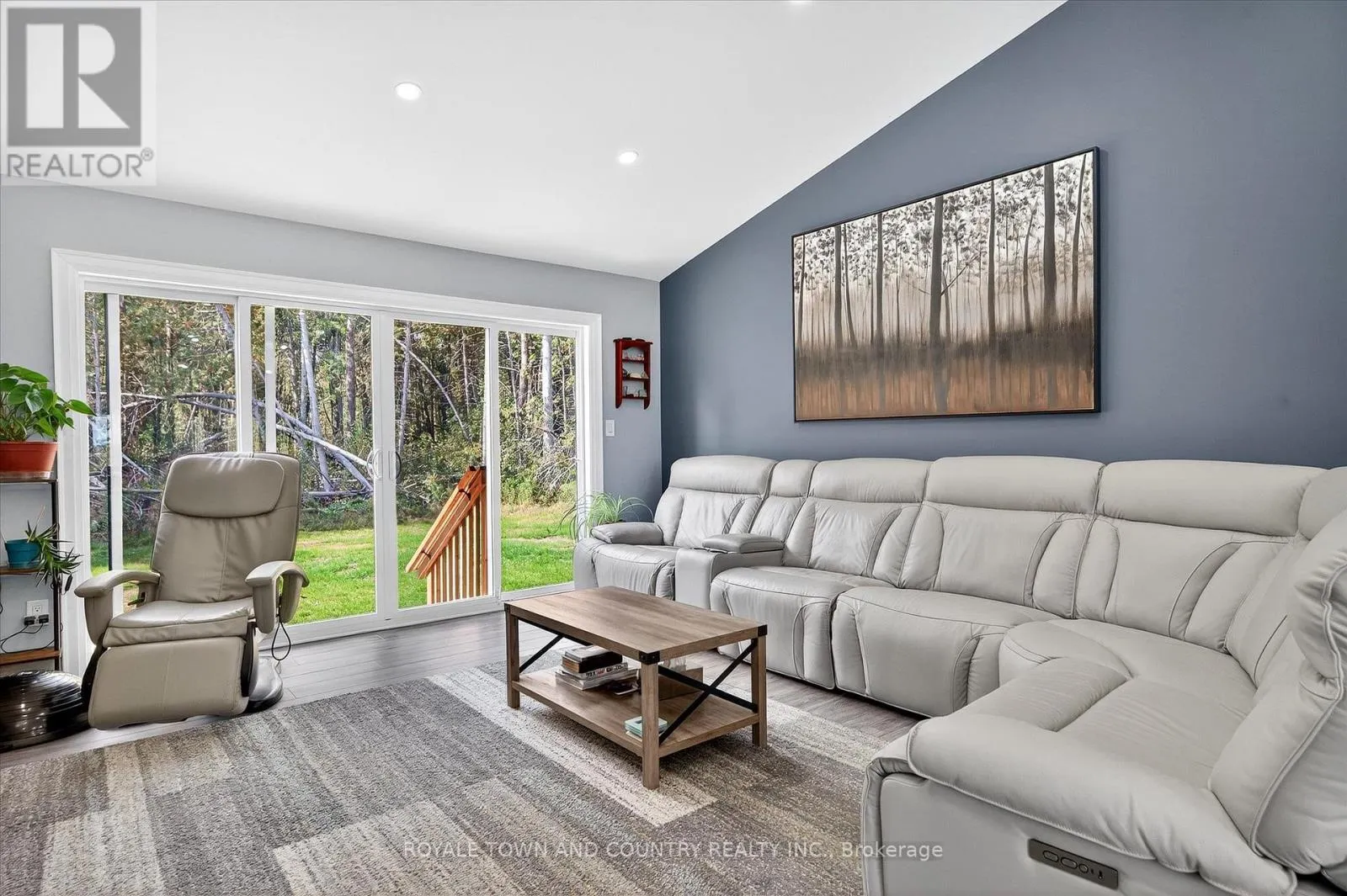 9 LYTLE LANE