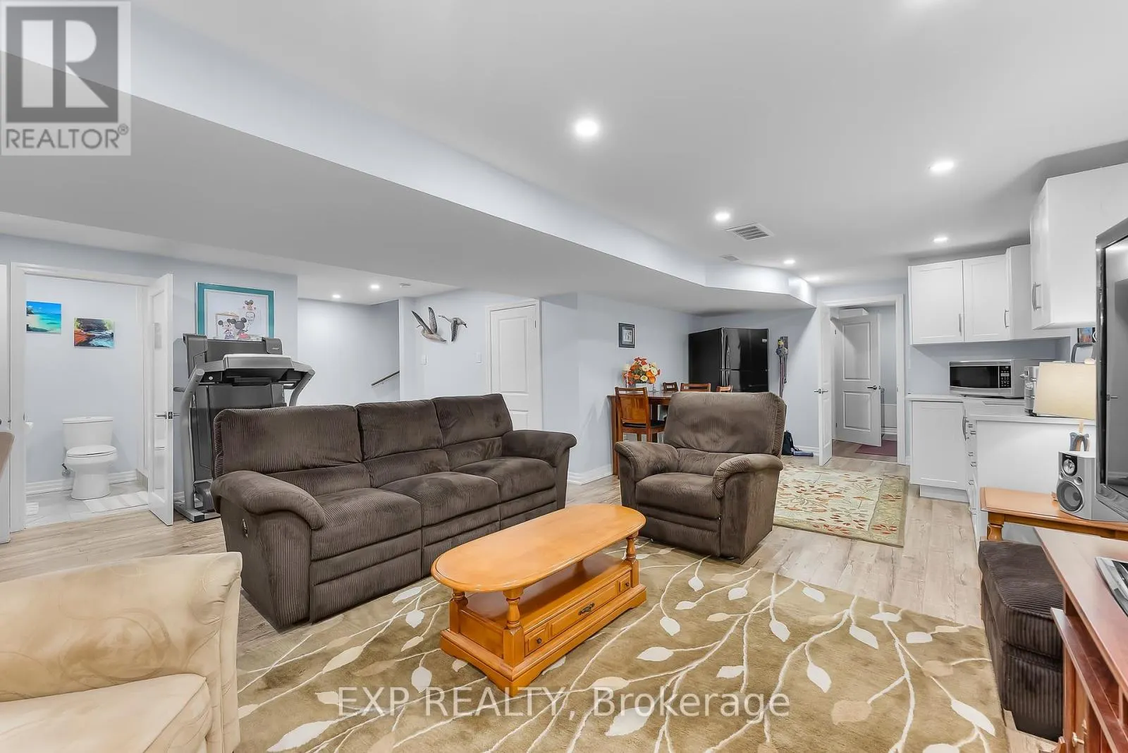 78 ANGELA CRESCENT