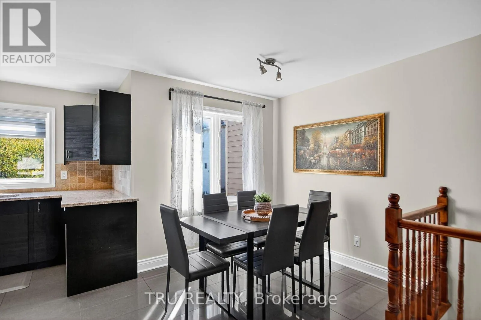 2642 PALINGS PRIVATE