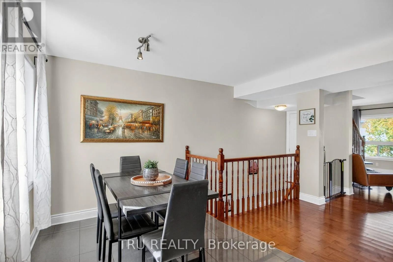 2642 PALINGS PRIVATE