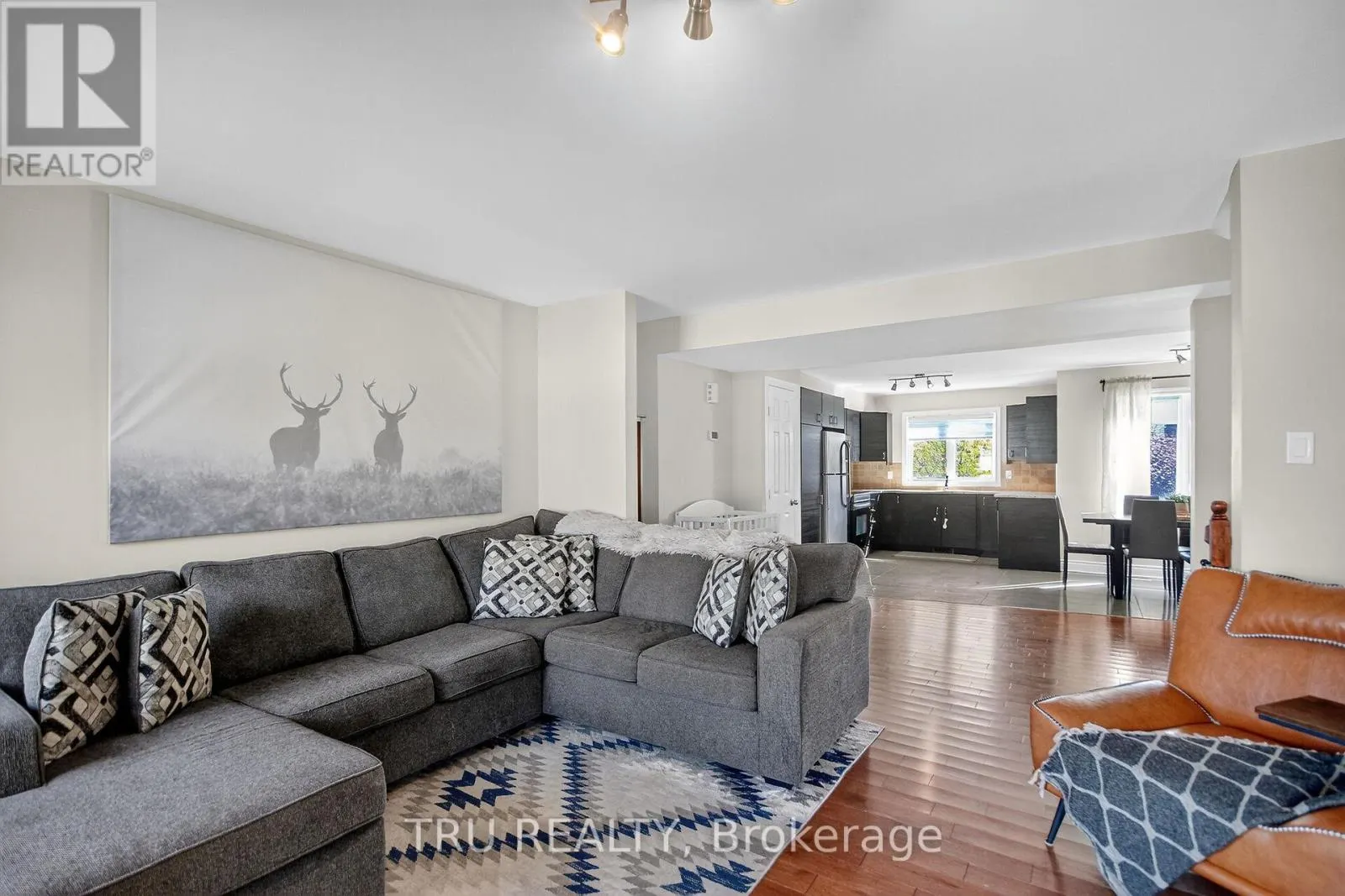 2642 PALINGS PRIVATE