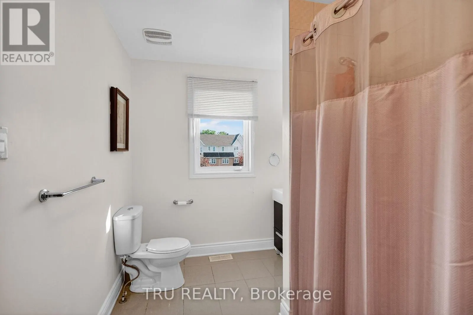 2642 PALINGS PRIVATE