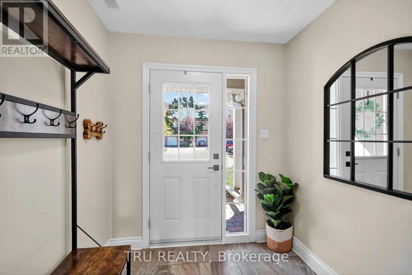 2642 PALINGS PRIVATE