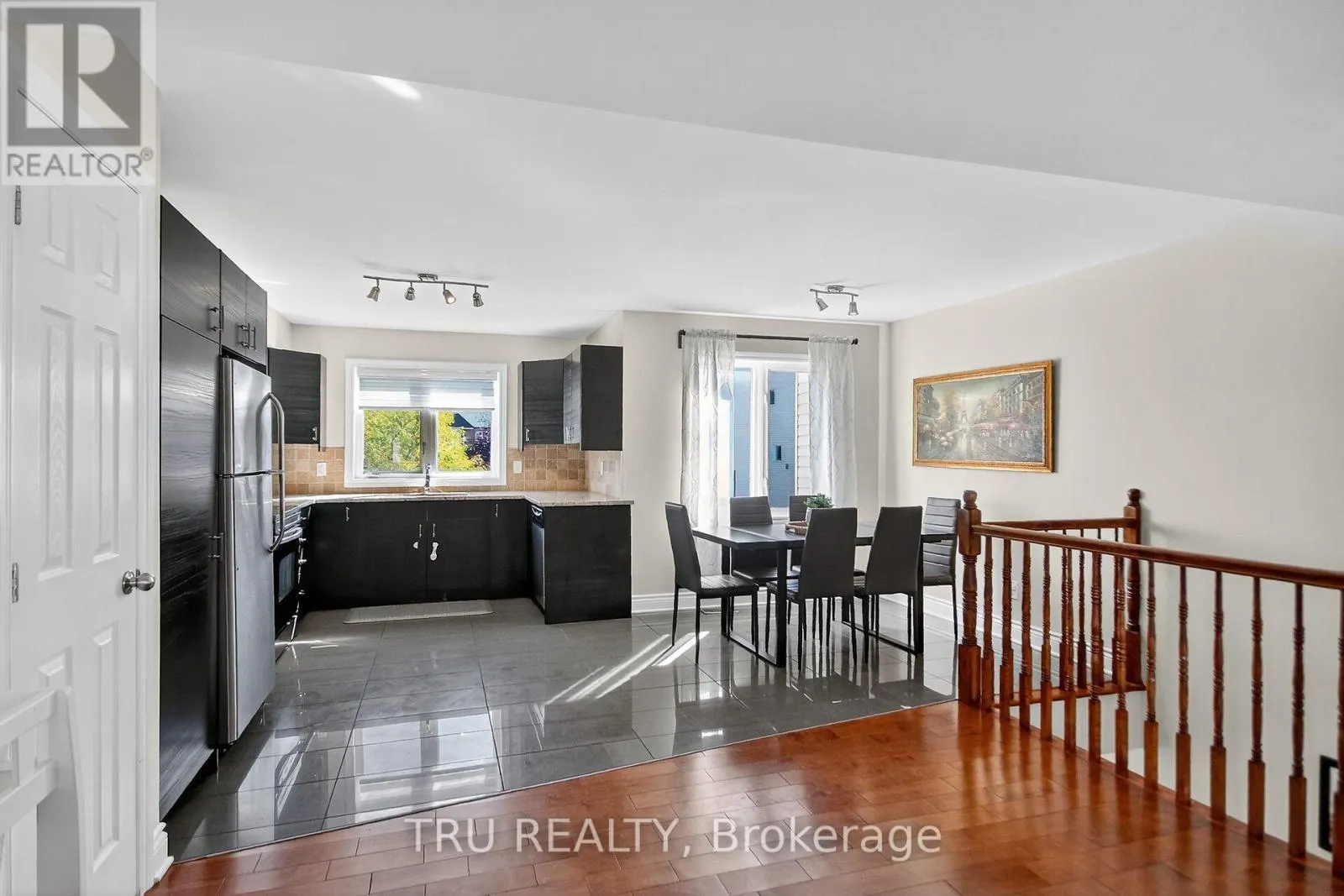 2642 PALINGS PRIVATE