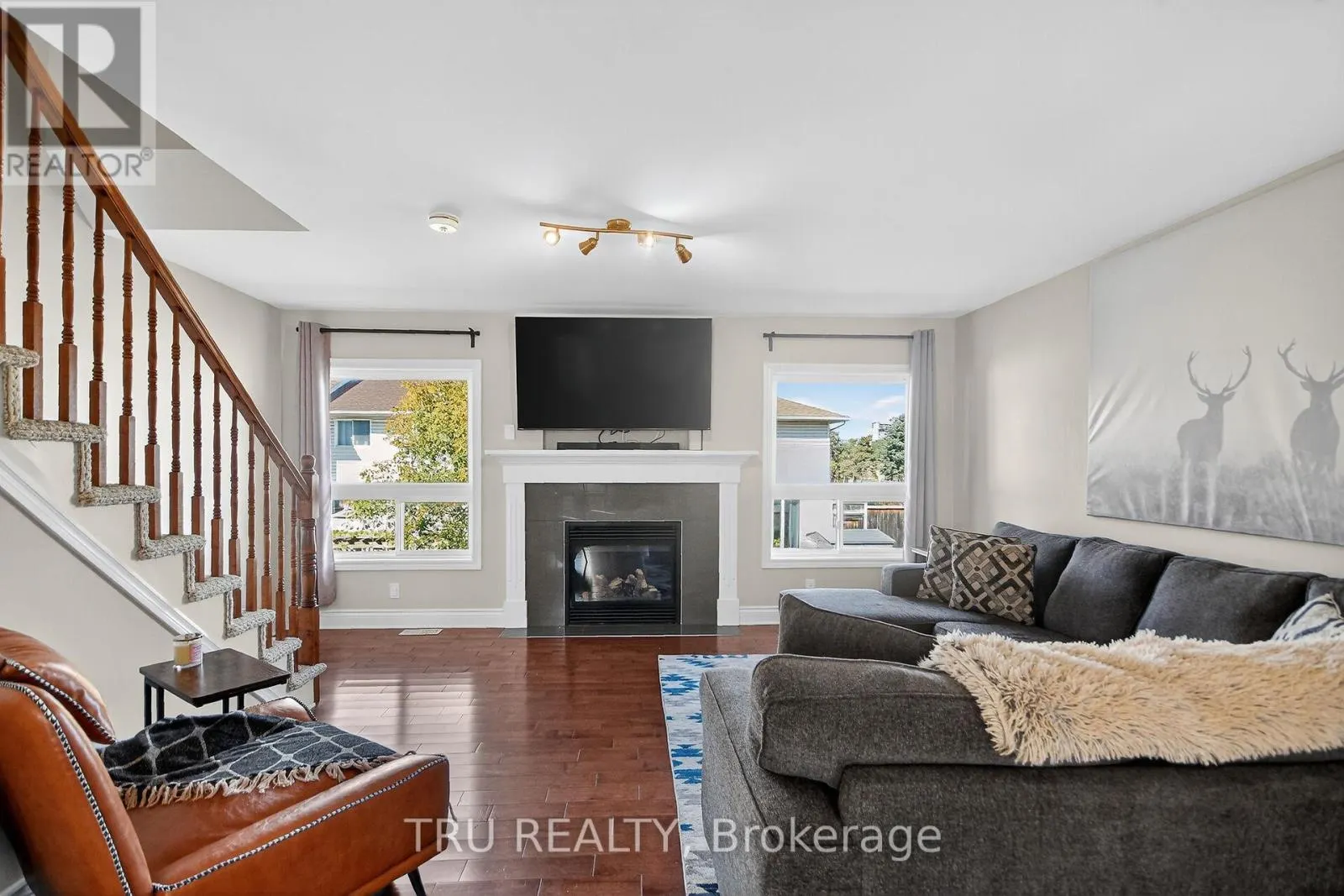 2642 PALINGS PRIVATE
